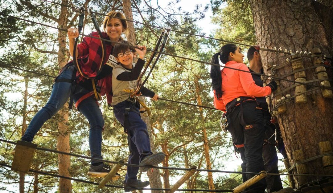 Family Outdoor Activities Across the Continent: The Ultimate Stress-Relief Guide for Every Season